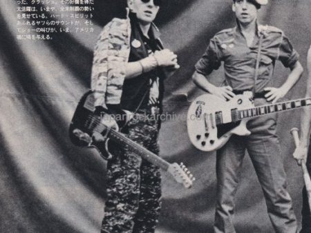 The Clash 1983 04 Japanese music press cutting clipping - 2 page photo spread   pinup - US tour Discount